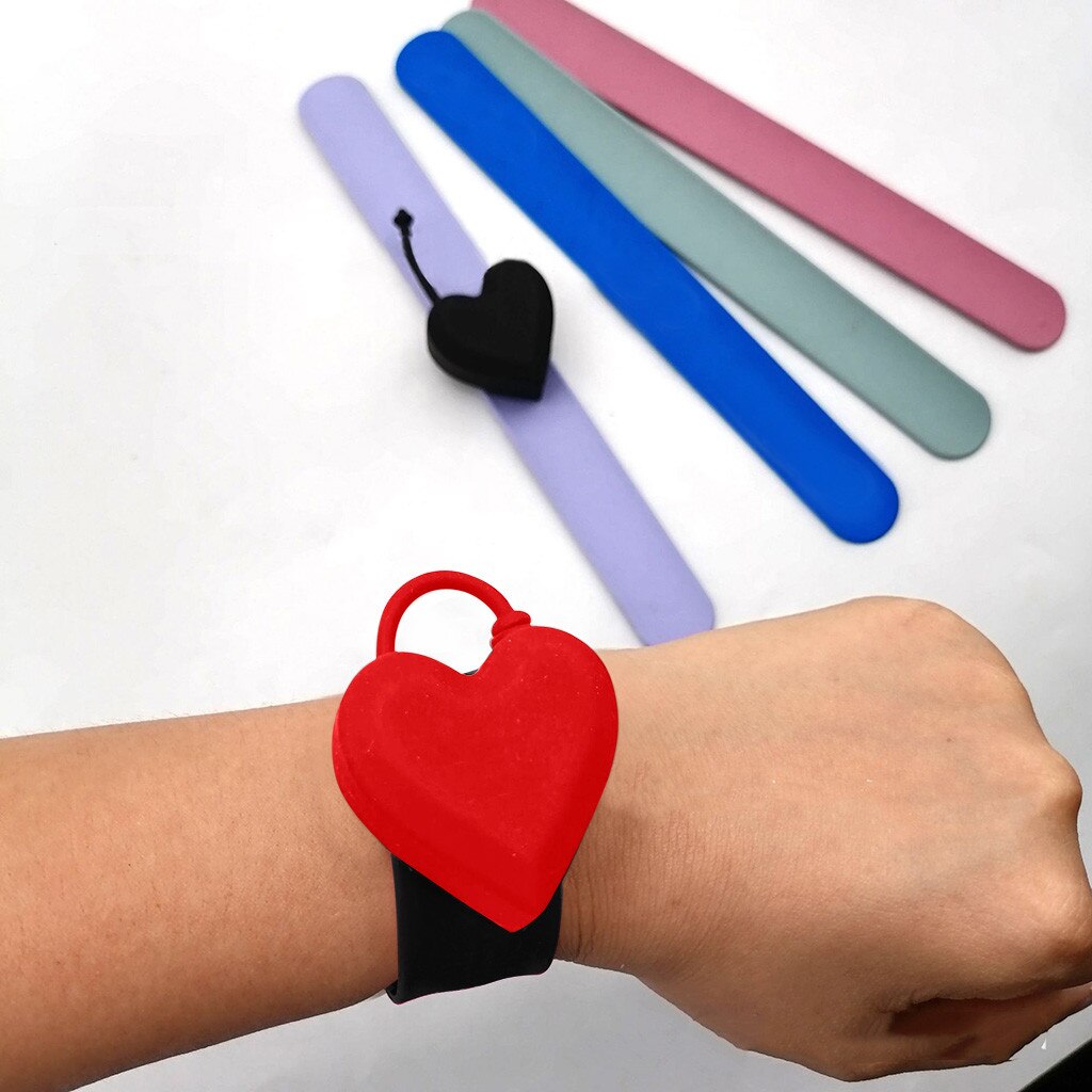 Love Heart Wash Hand Gel for kid and women Hand Sanitizer Dispensing Portable Bracelet Wristband Hand Dispenser Sanitizer