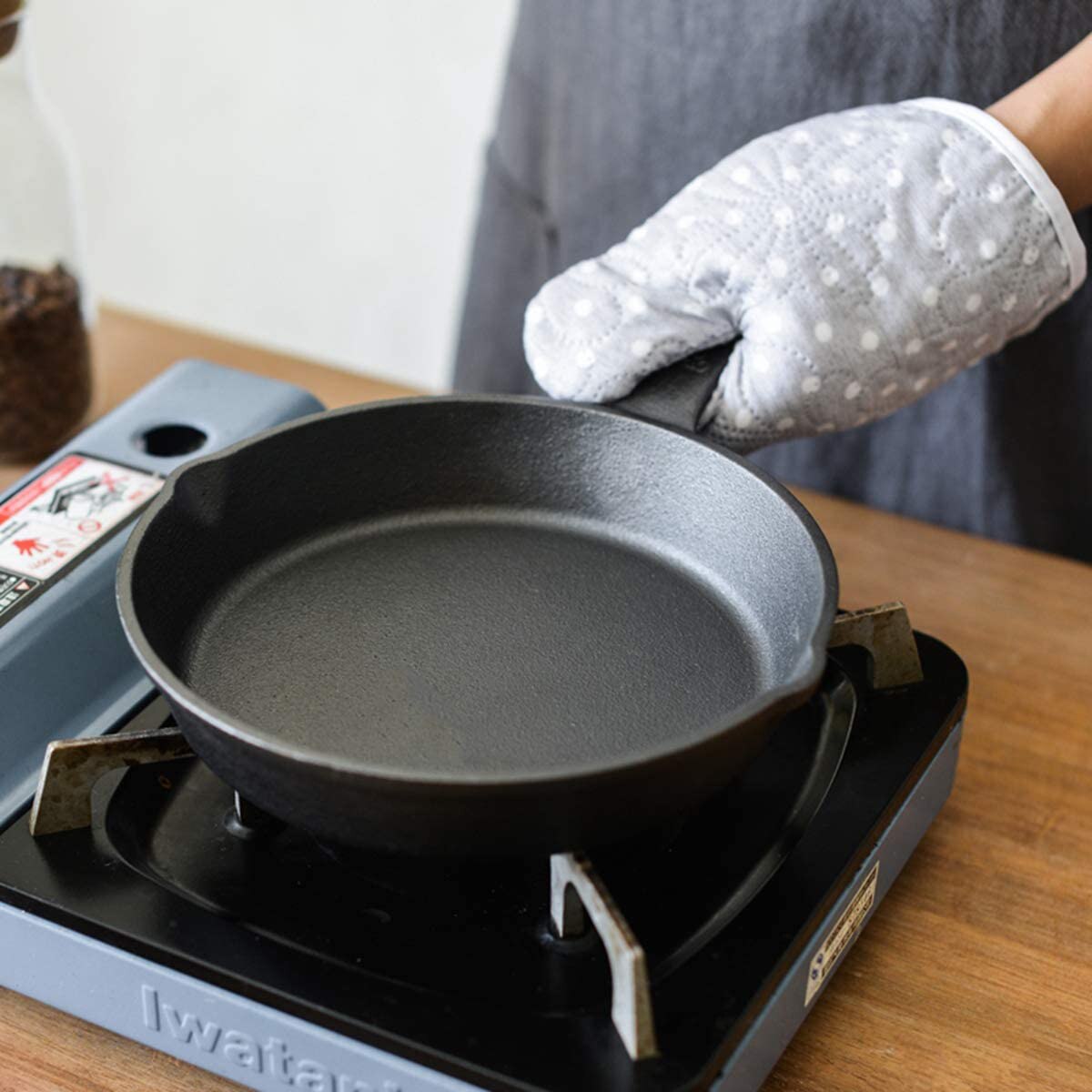 NonStick Coating Frying Pan Cast Iron BBQ Skillet Safe Cooking Pan Set Multipurpose Cookware Use for Home Kitchen 20/25/30CM