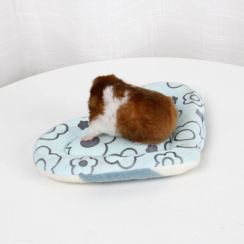 Varm bomuld hjerte lille dyr søvnmåtte marsvin seng pad seng pude reden til hamster pindsvin egern mus rotter bur: Blå