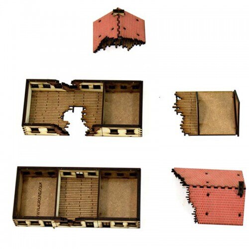 Tre miniatyr ødelagt hus