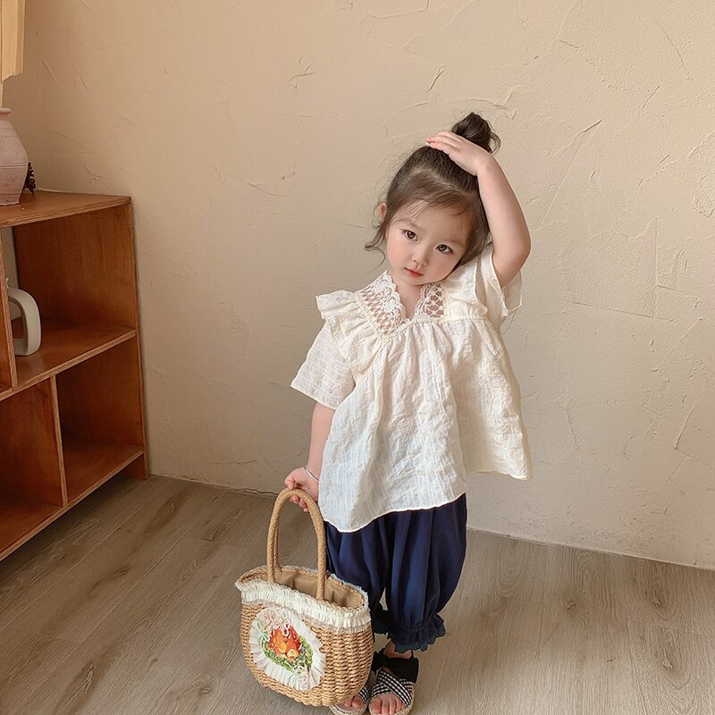 1777B Girl Clothes Sweet Shirt 2022 Summer Lace Patchwork V Neck Girl's Shirt Flying Sleeve Cute Lovely Girl Blouse Tops