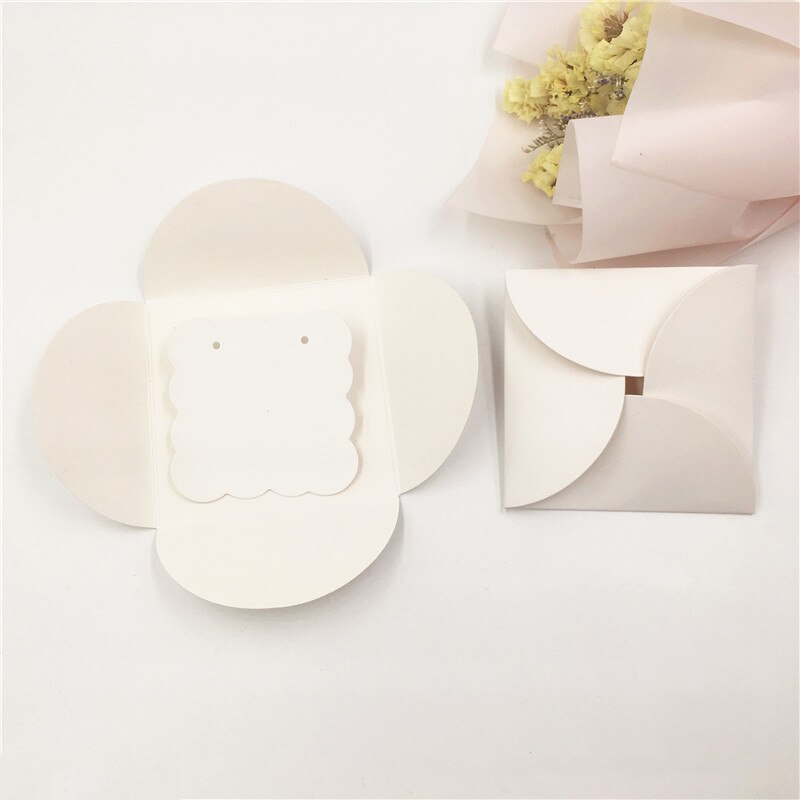 20 piezas de colores Kraft para tarjetas de pendientes, cubierta para tarjetas de pendientes, lindo y exquisito pendiente fácil de guardar y llevar de 13x13cm: 1