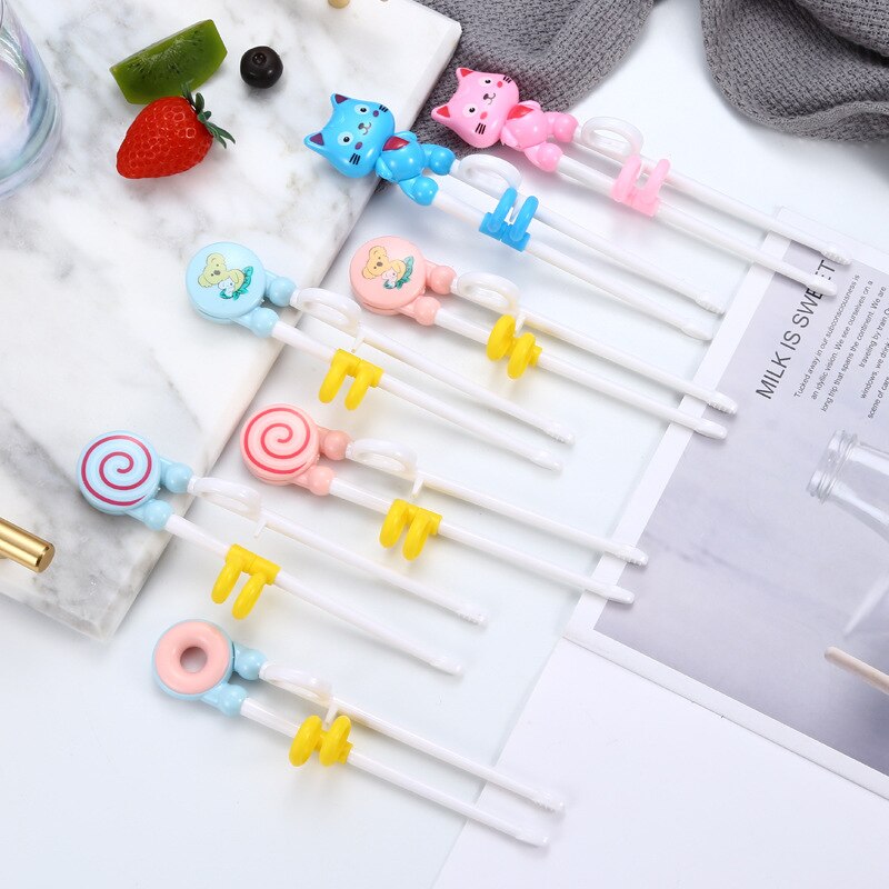 1Pair Chopsticks Plastic For Kids Cartoon Learning Chop Sticks Reusable Training Chopsticks Cute Children Tableware
