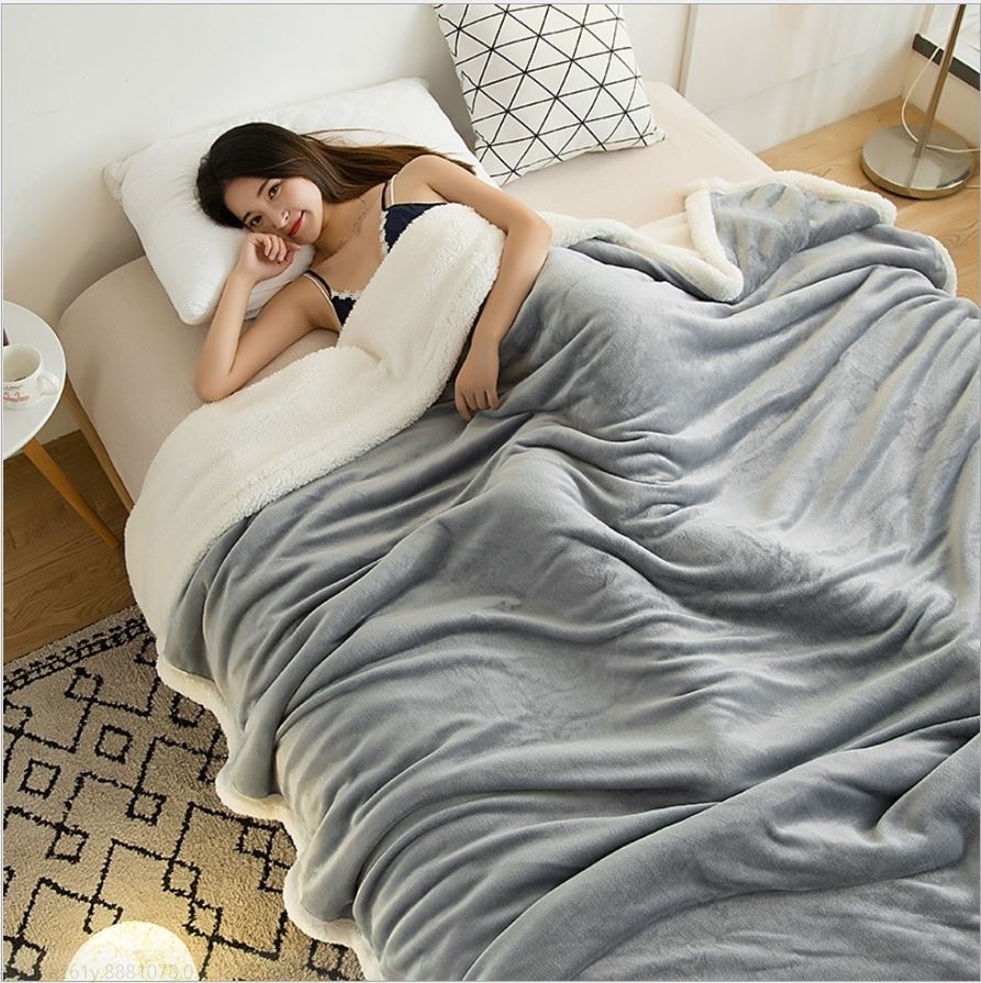 Super Weiche Doppel-schicht Lamm Plüsch Flanell Decke gepolstert Bett warm in Winter klimatisierte Decke König größe Decken: grau / 180cm durch 200cm