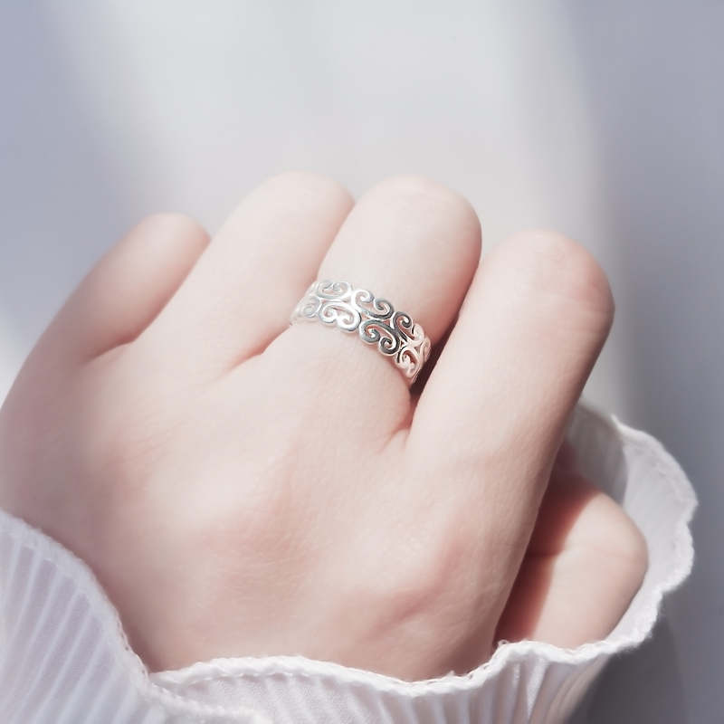925 verstellbare ringe aus sterlingsilber mit blumenförmiger hohlform für damen – schlichtes, minimalistisches und zartes schmuckaccessoire