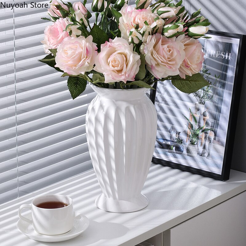 European-style Simple White Striped Vase Ornaments Ceramic Flower Arrangement Water Vase Living Room Decoration Accessories