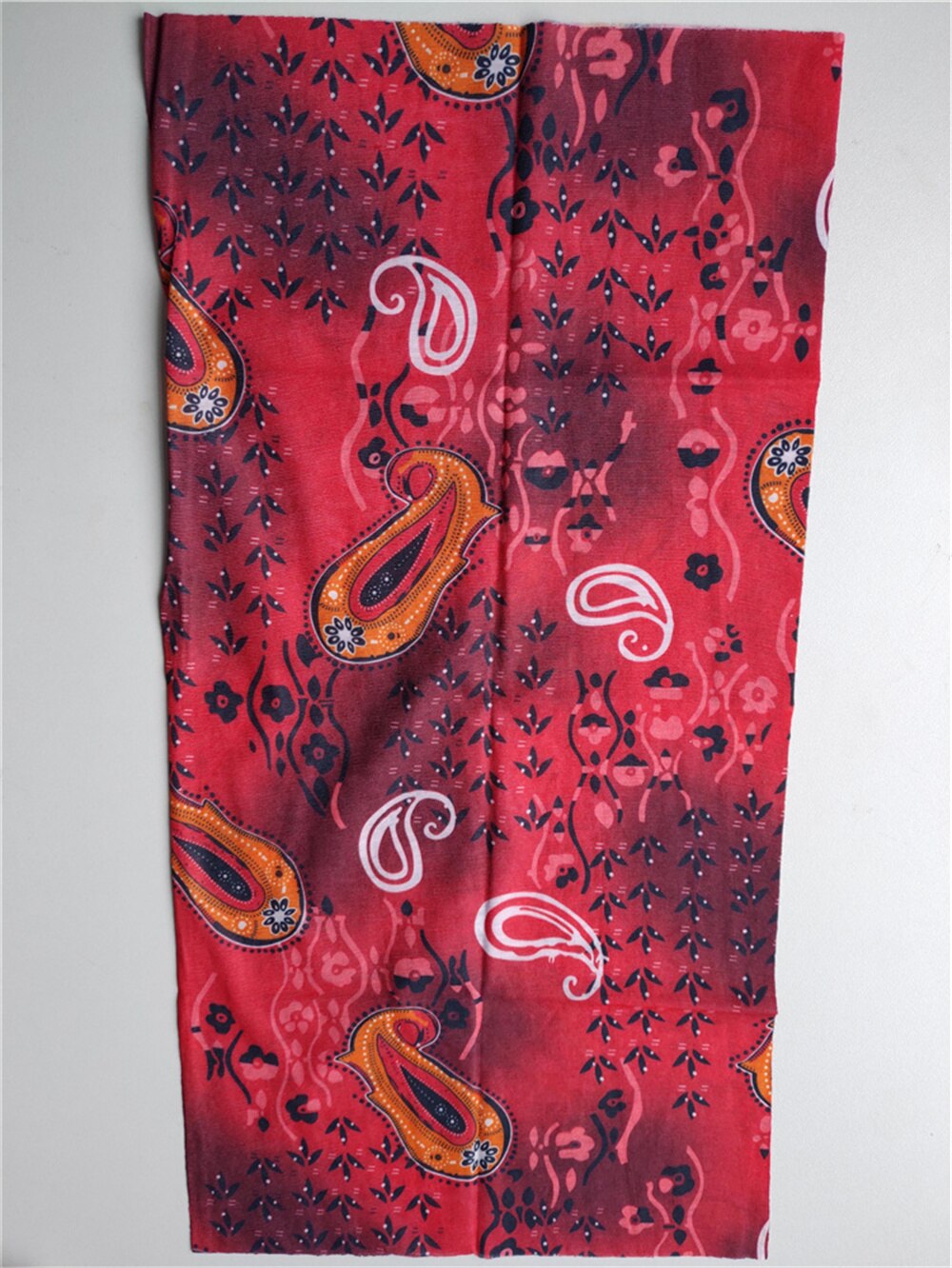 Beschermende bandana nekwarmers outdoor paardrijden kamperen masker bandana's zonbescherming bloemensjaal bloemen wandelsjaals gezichtssjaal: Wijnrode bloem