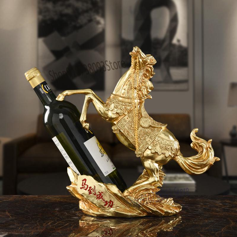 Cheval de luxe avec lumière européenne, chariot à vin rouge, décoration salon, meuble Tv, en résine fait à la main