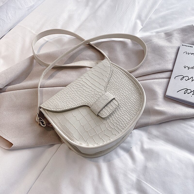 Net Red Crocodile Cross Bag Women's Versatile Ins Women's Bag Shoulder Bag Saddle Bag: White