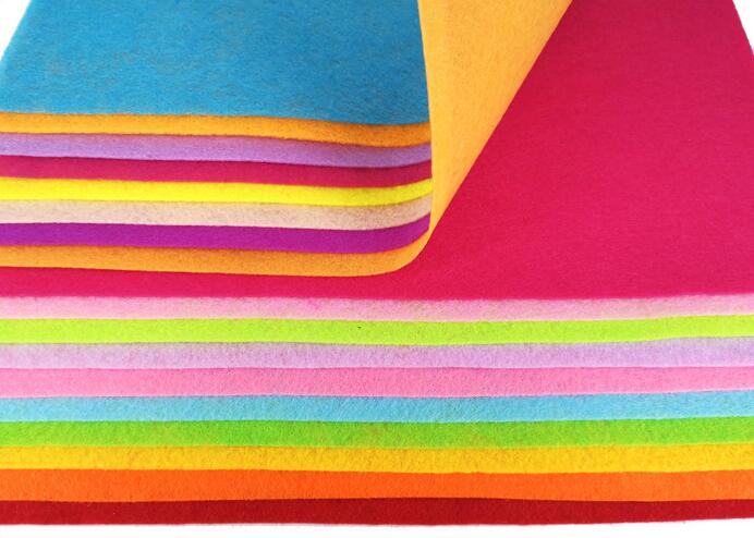 40pcs Nonwoven Fabric DIY Toys Colorful Manual Felt Cloth Polyester Tablecloth Square Hand Crafts Toys For Exhibition