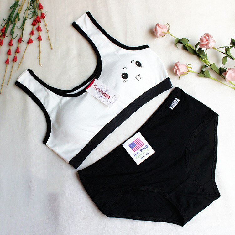 Cute smiling girl underwear set developmental cotton vest-style sports comfortable bra set without steel ring: 1