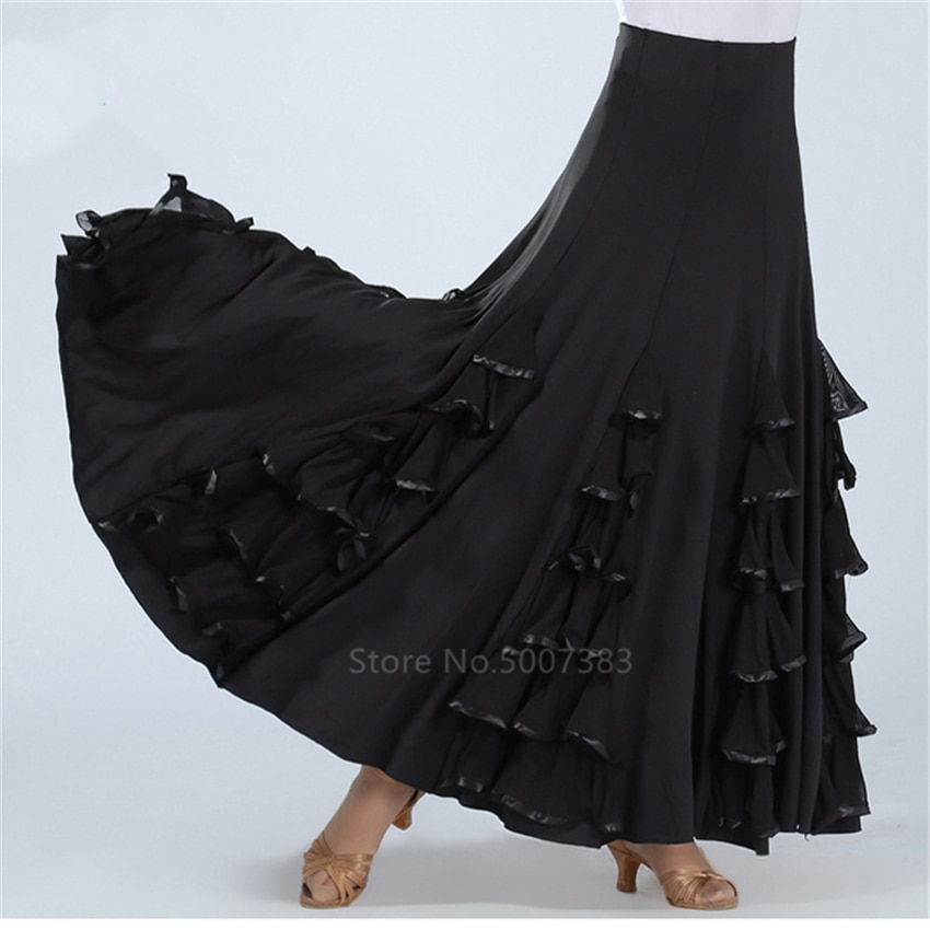 Flamenco -mekko espanjalainen tanssi mustalainen hame nainen valssi juhlasali klassinen kilpailuharjoitus kerroksellinen iso swing -tanssilava