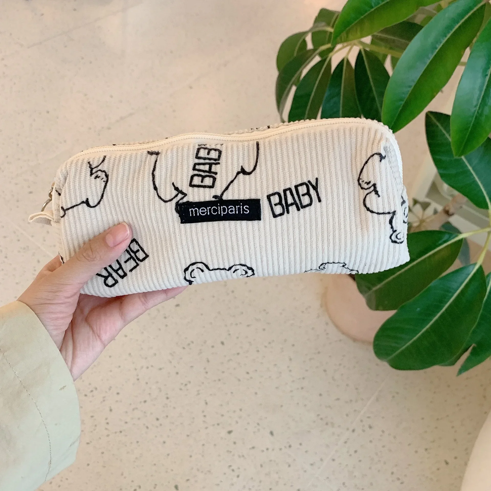 Women Corduroy Flower Cosmetic Bags Travel Brush Lipstick Storage Case Female Makeup School Stationery Pencil Cases: light yellow