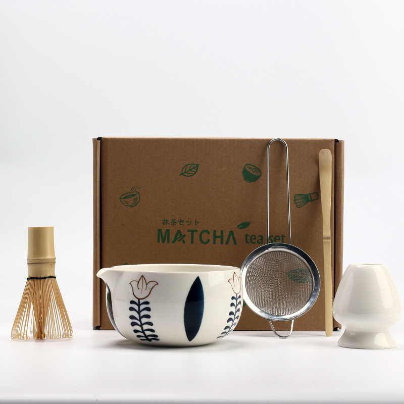 Vintage Matcha Ceramic Set Chawan Bamboo Matcha Whisk Scoop Holder Bamboo Brush Teaspoon and Sieve Matcha Teaset Giftbox: light green