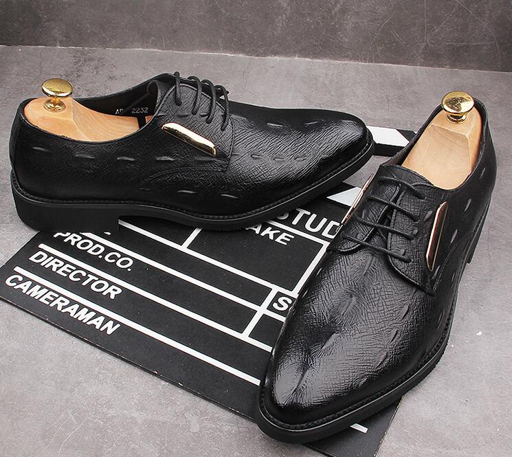 Hommes luxe gentleman pointu en tôle à lacets oxford chaussures pour homme mâle robe de mariée chaussures de retour zapatos de novio