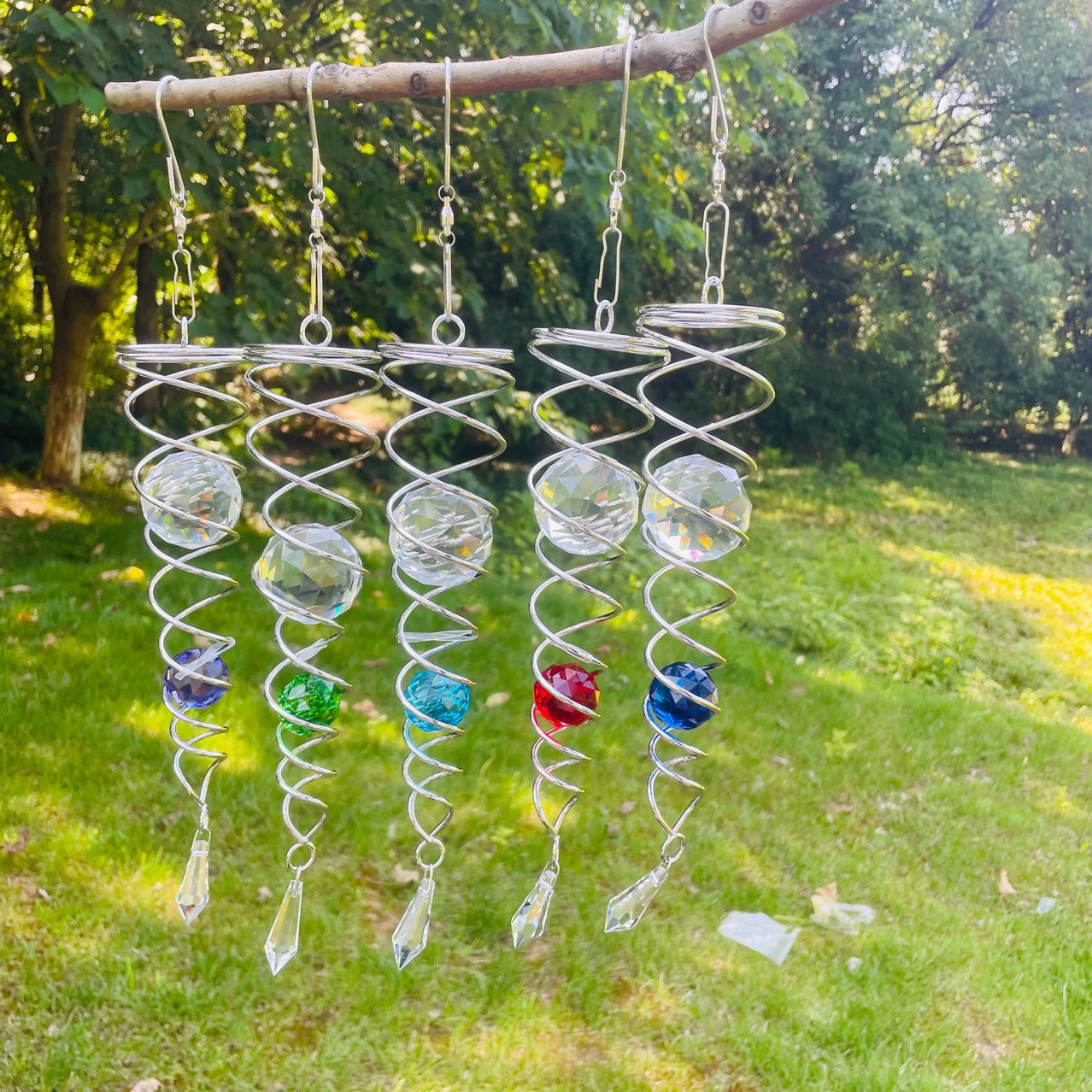 Gazing Ball Spiral Tail Wind Spinner Indoor Outdoor Decoration Stainless Steel Crystal Glass Ball with Hanging Swivel Hook
