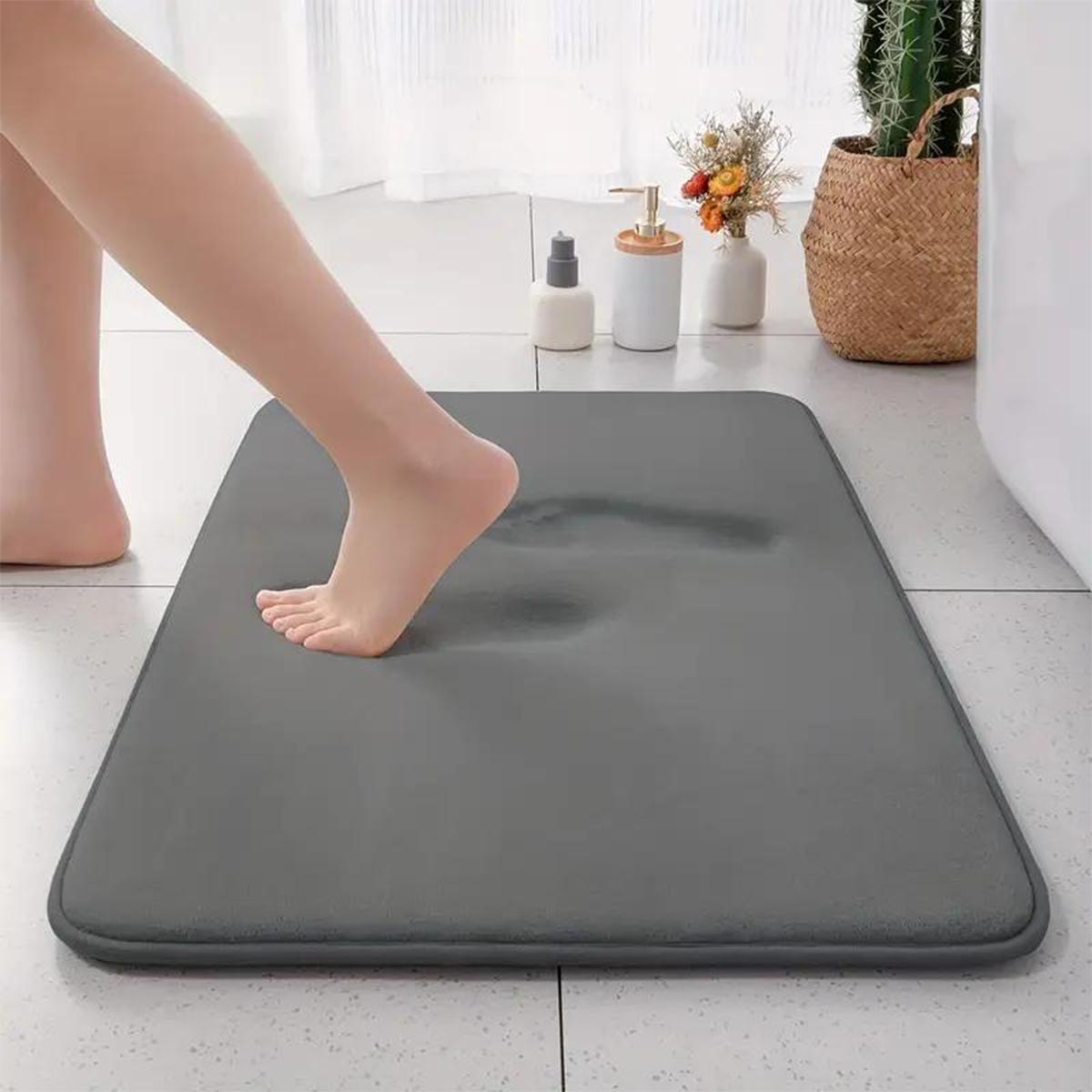 Förtjockad enfärgad badrumsmatta snabbtorkande golvmatta flanell halkfri matta badrumsabsorberande fotmatta entrématta: 1200 mmx 1200mm / Grå