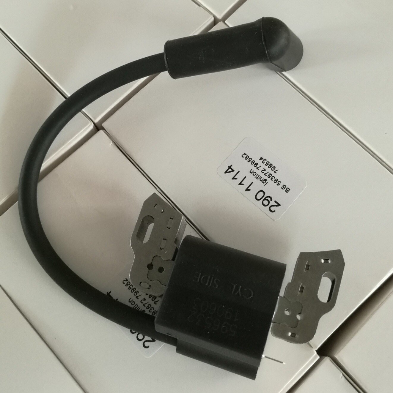 Ignition coil Ignition coil Briggs &amp; Stratton 593872 799582 798534 Magneto Armature Ignition Coil