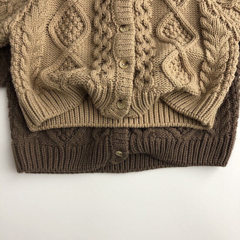 Stile coreano nuovi bambini invernali maglioni lavorati a maglia Cardigan tinta unita cappotti bambini bambini addensare maglioni Casual maglioni