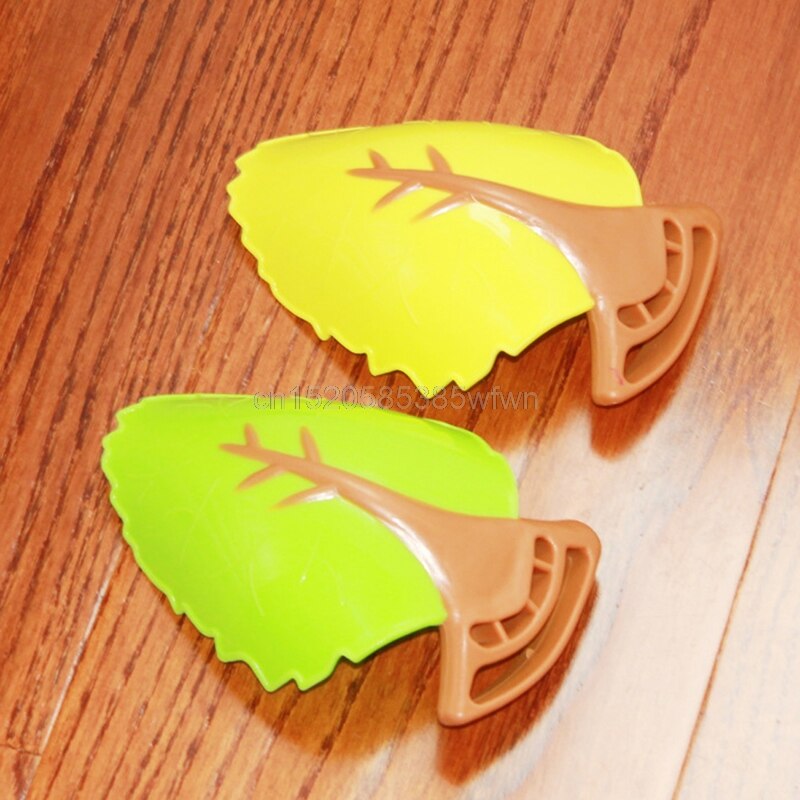 Kraanverlenger baby kind handen wassen water bladeren geleidende goot