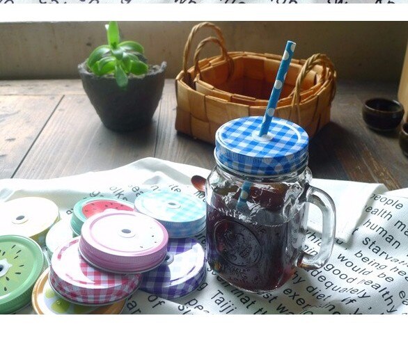 Multi Kleur 7 cm Converteren Standaard Metalen Mason Jar Deksels met Stro Gat Cock Pot Deksel Partij Drinken Levert 10 stks/partij DEC061