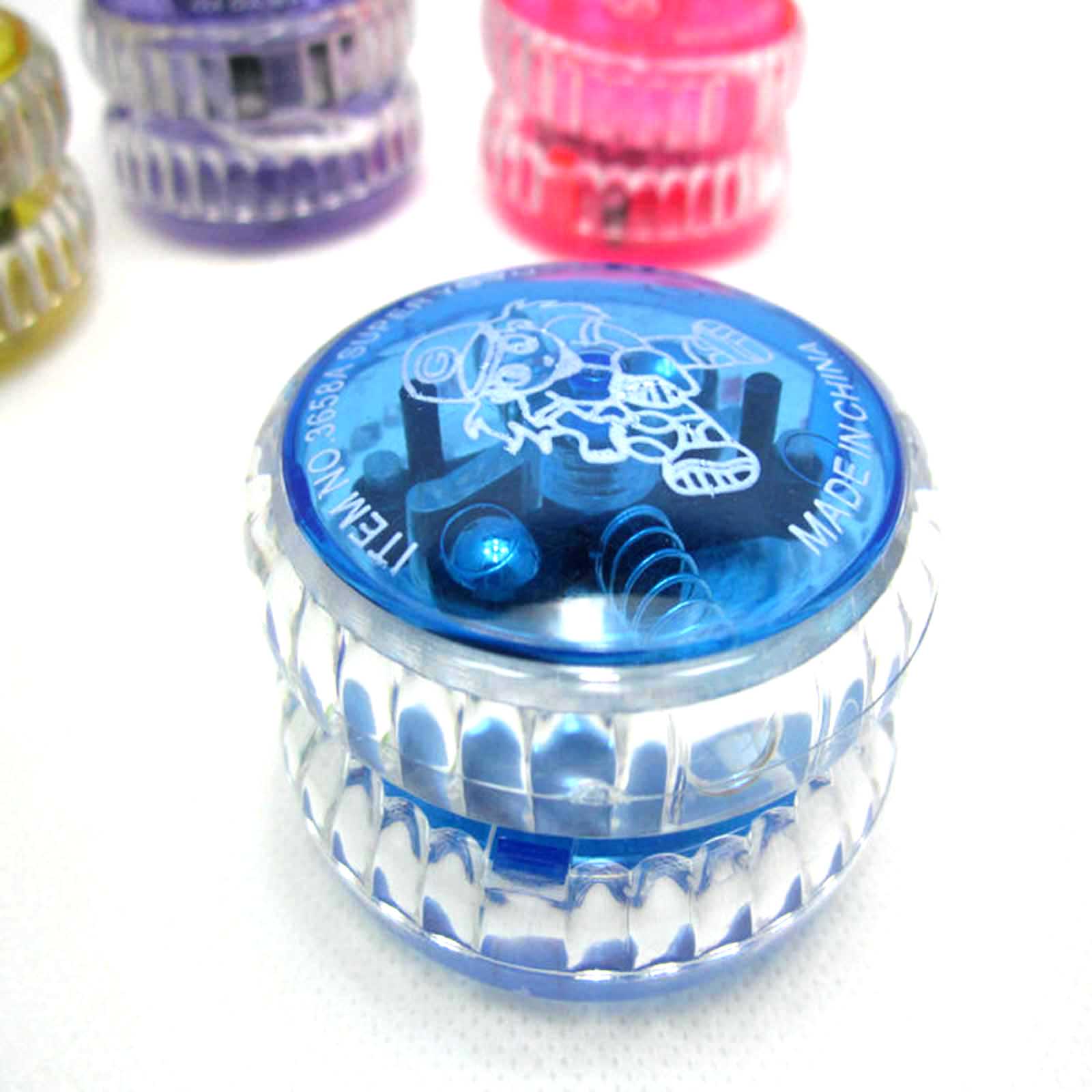 Yo-Yo Toy Colorful YOYO Ball Flashing LED Children Plastic Compact And Portable, Easy To Carry.