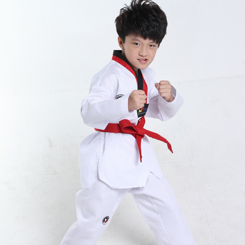 Tae Kwon Uniformen Past TKD Taekwondo Kleding Sets Unisex Kind Borduurwerk Taekwondo Karate Kleding: red / M