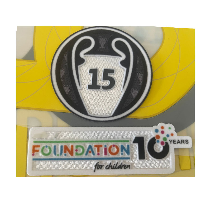 Naszywki Odporne na zużycie piłki sportowe Naprasowanka robić naszywki na koszulkę piłkarską Najwyższa jakość: Niklu biały