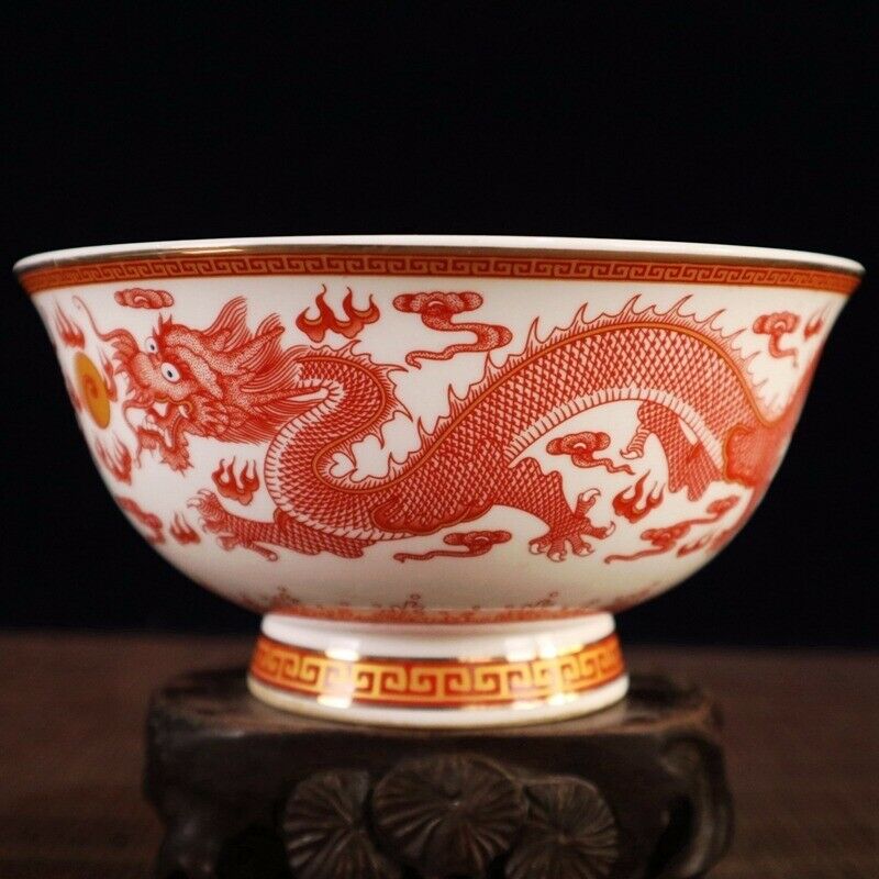 Chinese old porcelain Large bowl with gold pattern and red double dragon bowl