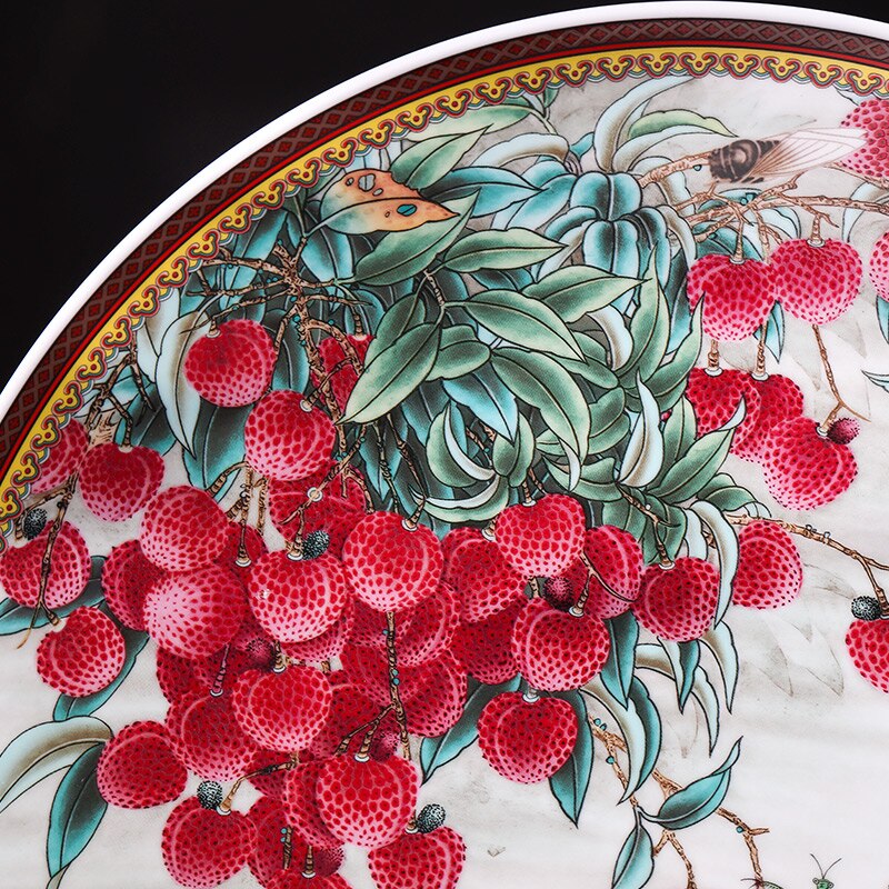 Assiette décorative en céramique coq et Litchi | Art moderne, assiette de décoration de Style chinois, Base en bois, assiette de poulet en porcelaine