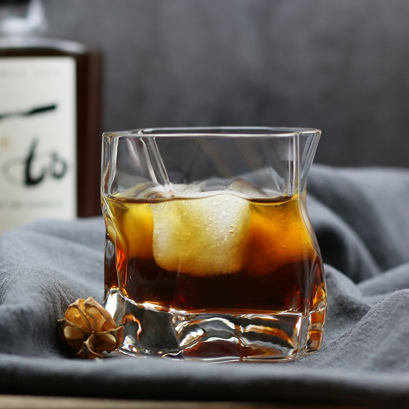 Kunst crumple whisky tumbler glas uregelmæssige folder verre vodka kopper personlighed brandy snifters iced whisky rock glas: 1 stk