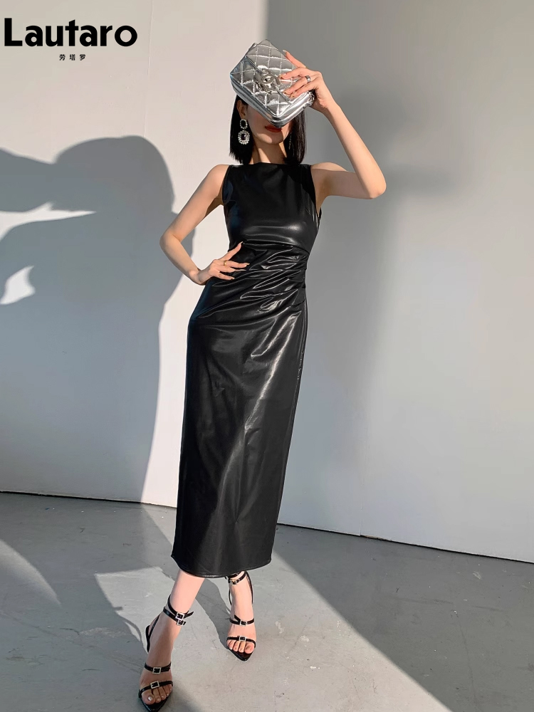 Lautaro Lente Herfst Mouwloze Rugloze Zwart Rekbare Blauwe Zachte Faux Lederen Midi Tank Jurk Vrouwen Slim Fit Lange Jurken 2023