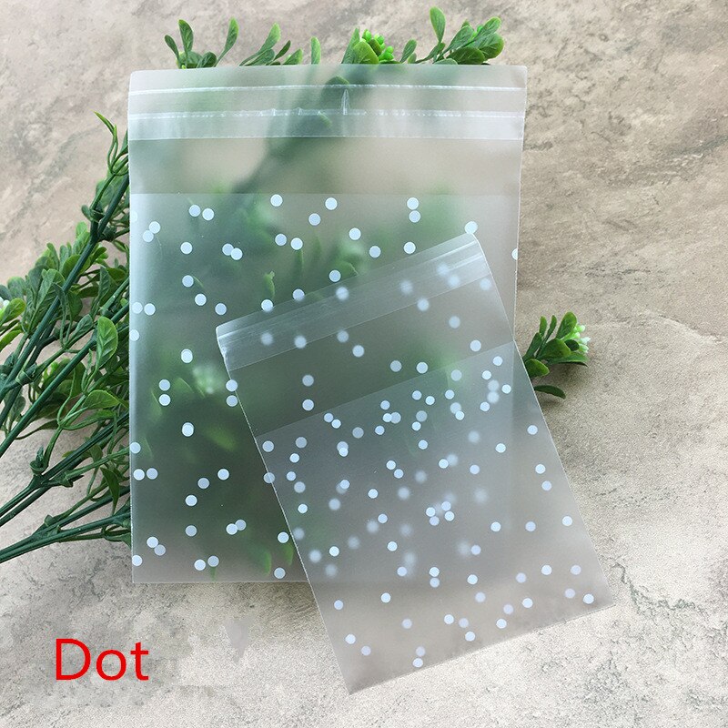 100Pcs Doorschijnende Plastic Candy Biscuit Snack Verpakking Zak Zelfklevende Tas Verjaardagsfeestje Bruiloft Voedsel Geschenkverpakkingen Tassen: Dot / 7x7cm