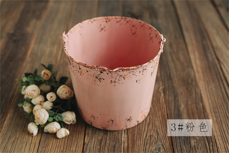 Dvotinst Newborn Baby Photography Props Vintage Iron Posing Bucket Retro Old Container Accessories Studio Shooting Photo Props: 3