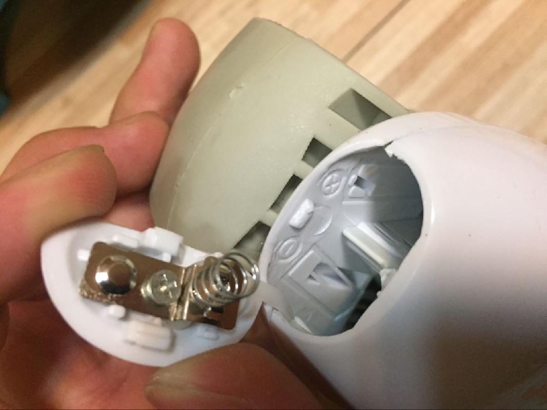 Onetouch elektrische automatische flesopener voor vrouwen en ouderen, speciaal elektrisch gereedschap, kan glazen flesdoppen openen met een diameter van 28-103mm inch