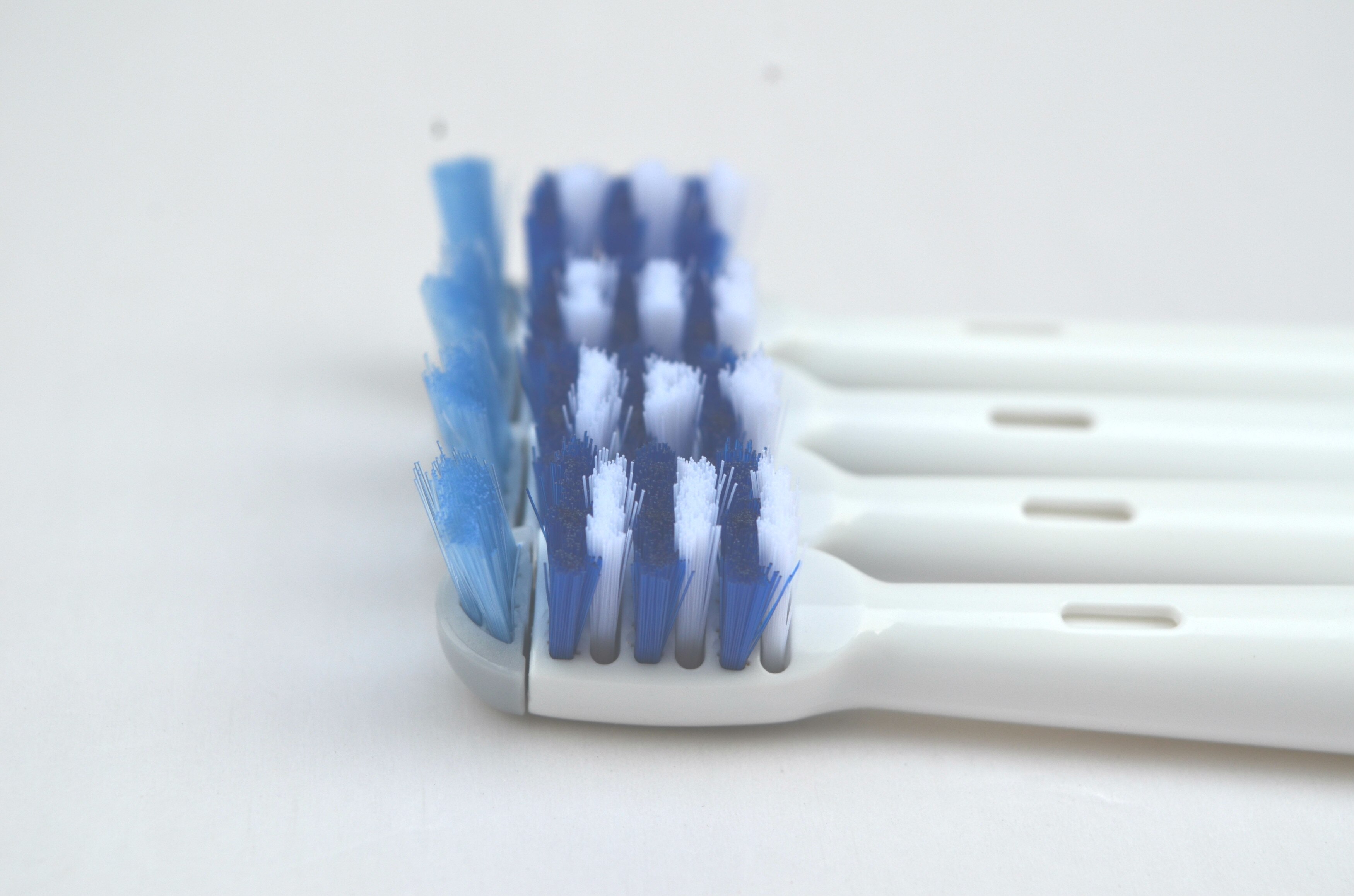 4x têtes de brosse de rechange pour oral-b brosse à dents électrique ajustement avance puissance/Pro santé/Triumph/3D Excel/vitalité précision