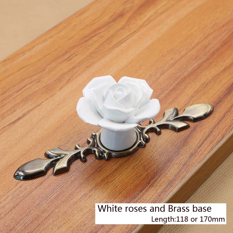 6,7 "Keramik Blume Rose Schublade Knöpfe Zink-legierung Ländlichen Schrank Schrank griffe 40mm durchmesser Möbel Griffe Hardware-: weiß und messing-