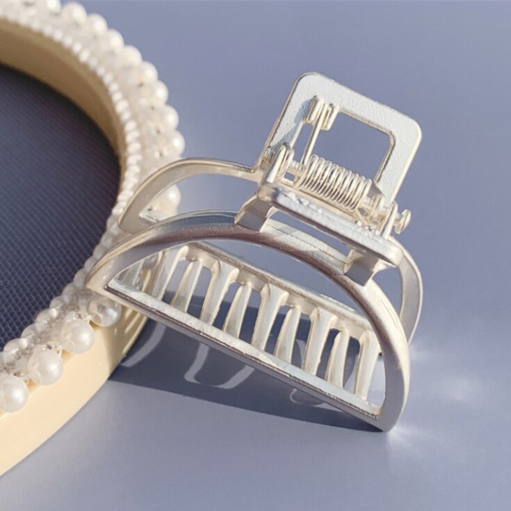 Women Girls Geometric Hair Claw Clamps Metal Hair Crab Barrettes Solid Color Hairpin Large Size Hair Accessories: Matt Silver Small