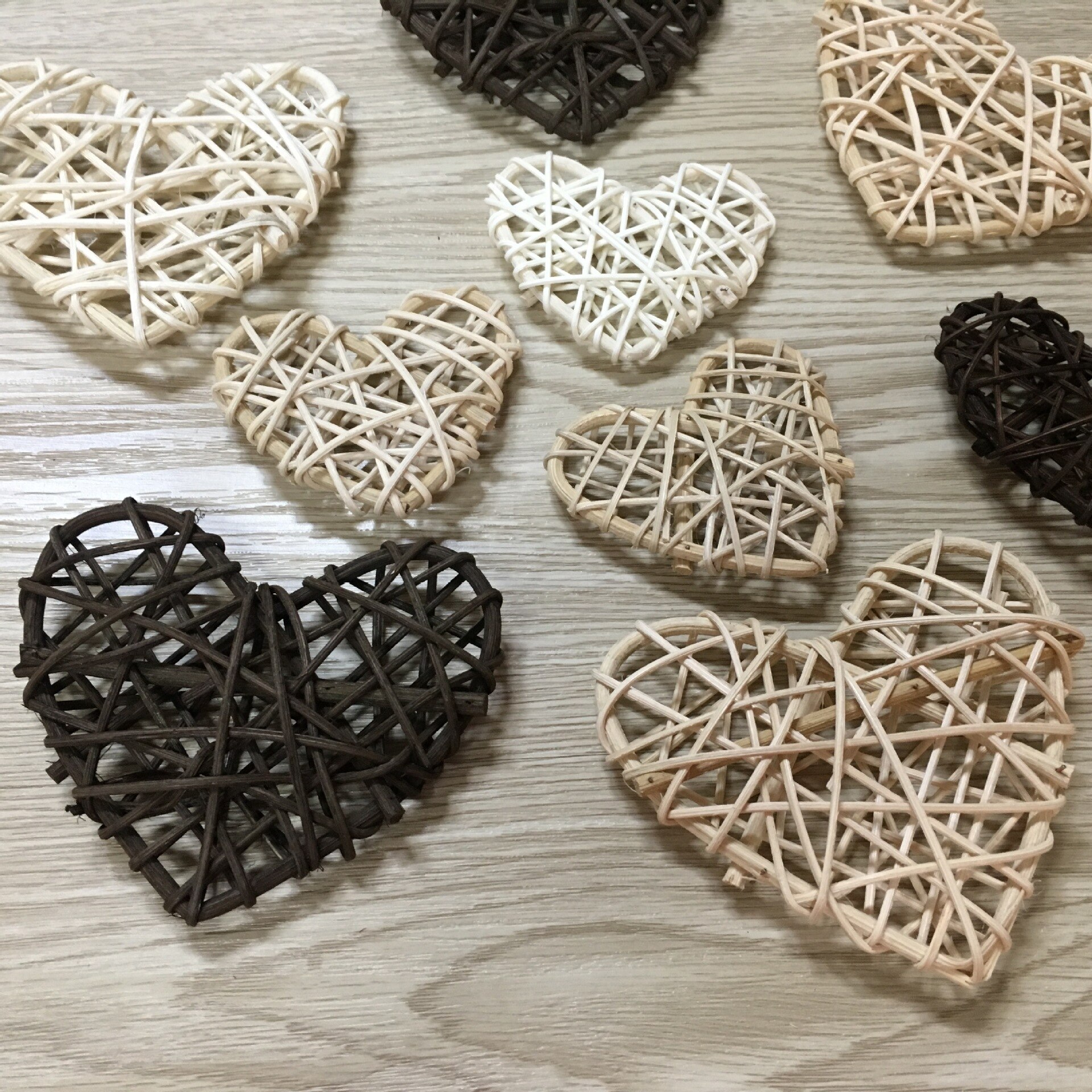 10pcs 7cm Rustic Grapevine Wreath Vine Heart Lightweight Wreath Pendant for Door Christmas Wall Wedding Decor