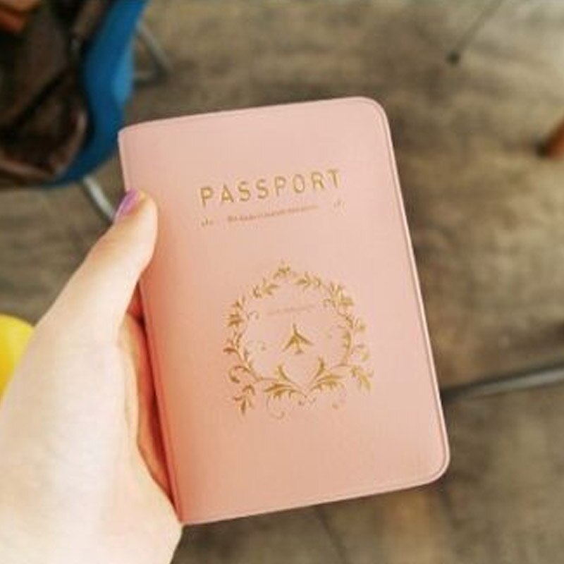 Användbar resehjälp enkel pass id-kort täcke hållare pu läderfodral skydd bärbara praktiska hållare: Rosa