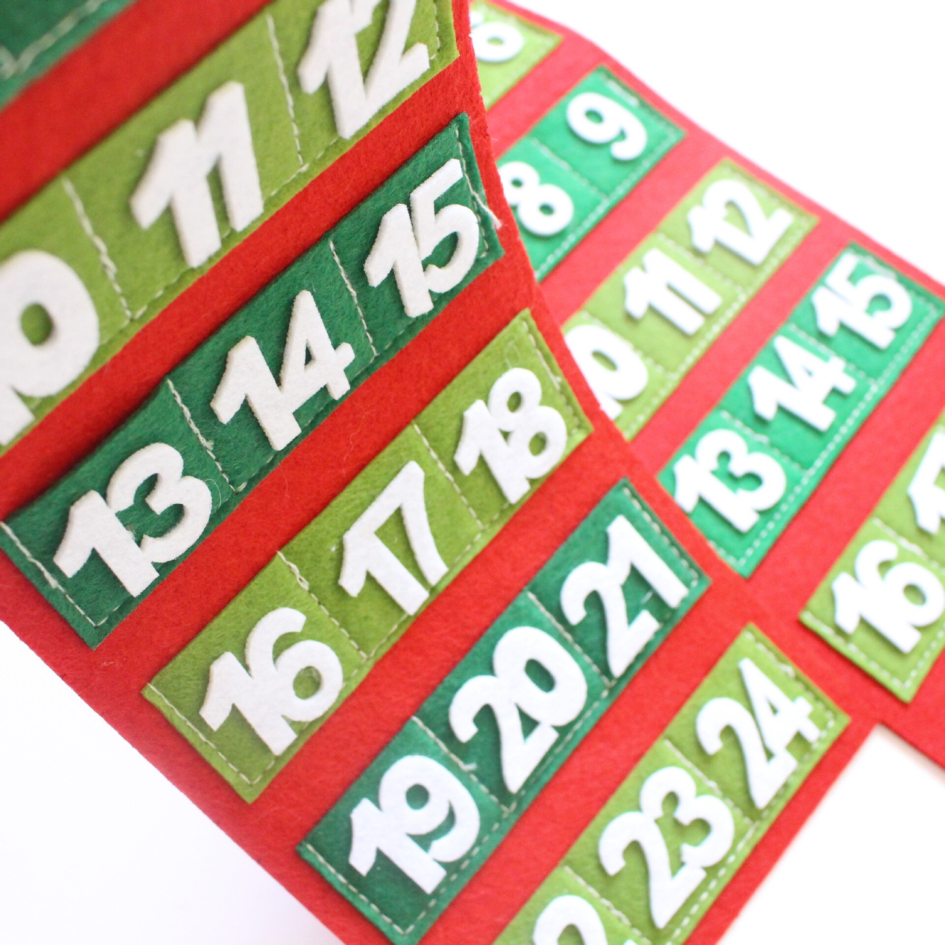 Julekalender julenissen juletre jule gammel hårete mann kalender advent nedtelling kalender veggkalender