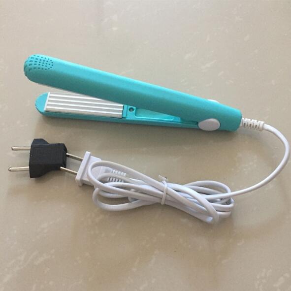 1Pc Mini Stijltang Keramische Stijltang Fronsen Krultang Styling Tools Haar Krultang Met Eu Adapter: 1 blue Corrugate