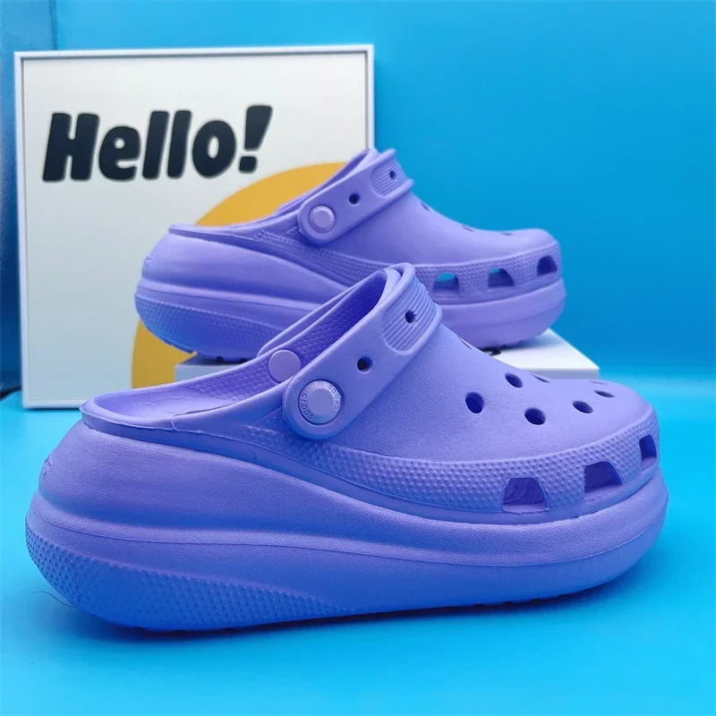 Sandales nuage respirantes à trous bouffants Crss – Chaussures blanches à plateforme toutes saisons pour femmes pour le style de rue/plage