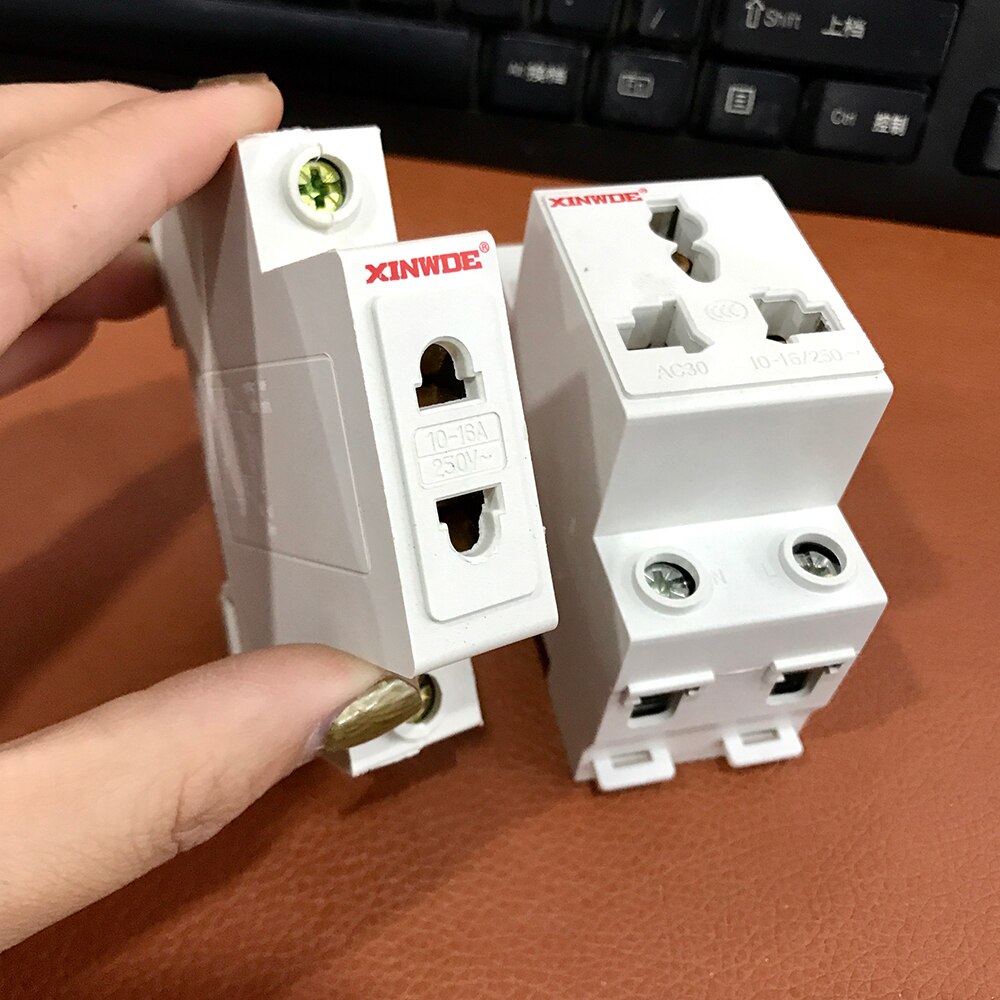 AC30 SERIES Single Phase US EU 2 Pin Plug 35mm Din Rail Mount Modular socket 10-16A 250V AC