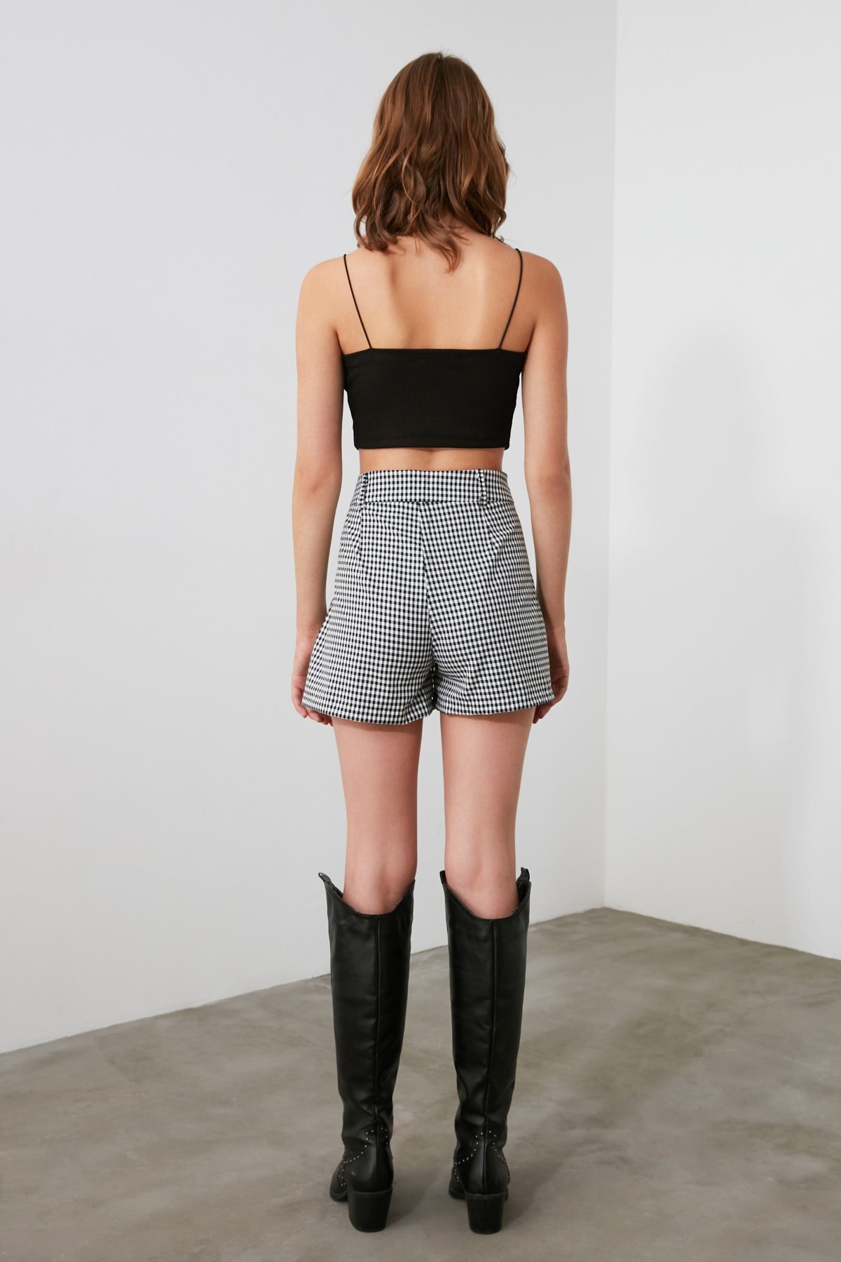 Trendyol Checkered Shorts & Bermuda TWOAW21SR0031