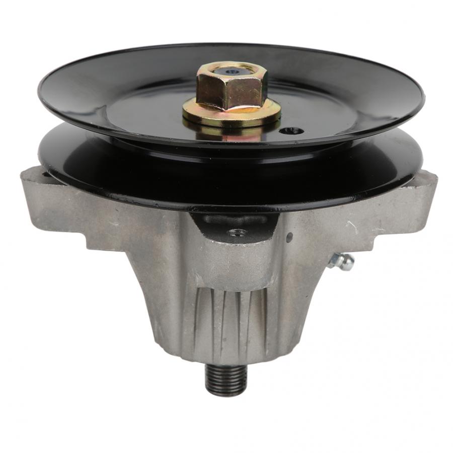 Spindle Assembly Replacement 618-05016 Fits for Cub Cadet Iron Mandrel Spindle Assembly Universal Joints Automobiles