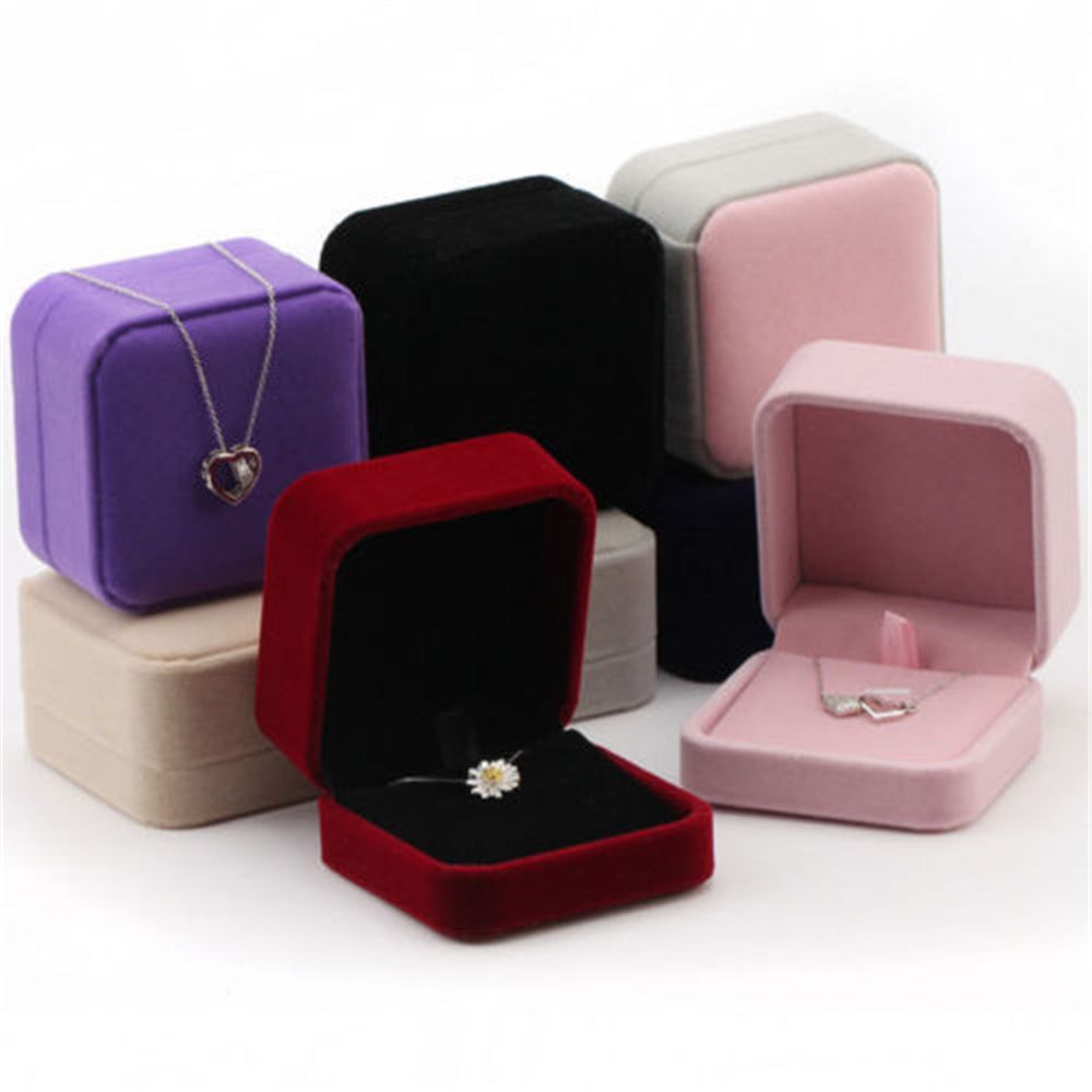 1Pcs Samt Schmuck Platz Box Frauen Hochzeit Ohrringe Ring Display Organizer Fall Elegante Schmuck Box 50x55x40mm