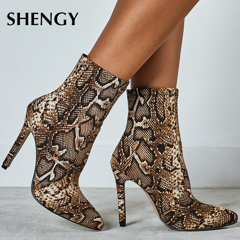 Taille 35-42 nouvelles chaussures femmes bottes serpent bottines Sexy femme automne hiver dame cuissardes chaussures de fête