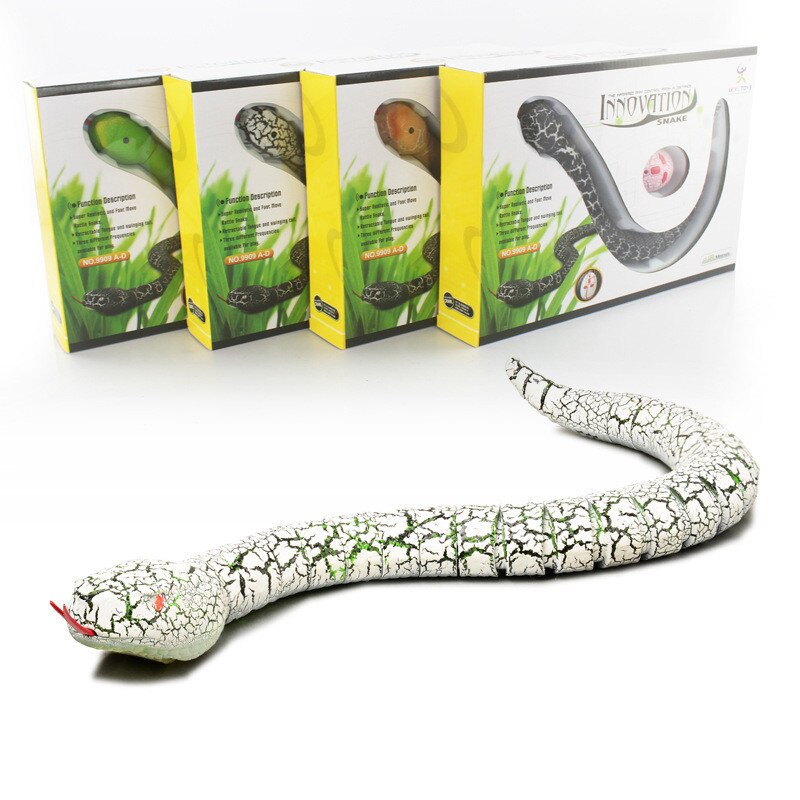 Funny Remote Control Plastic Snake Rattlesnake Animal Trick Terrifying Mischief Toy: SNAKE01