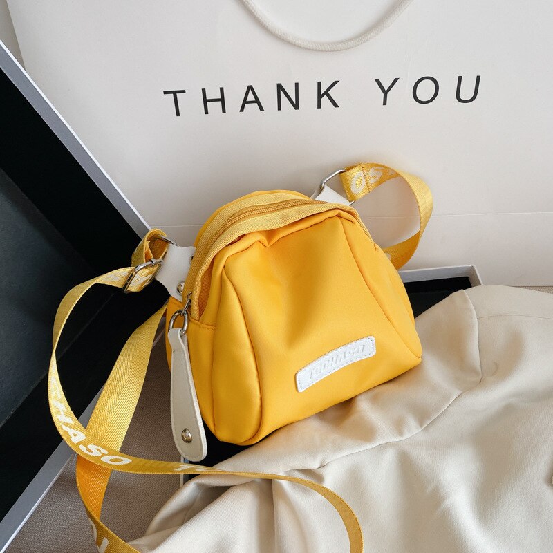 Ins Populaire Koreaanse Stijl Kleine Shell Nylon Doek Kinderen Candy Kleur Girls Crossbody Mobiele Telefoon Portemonnee Vrouwen tas: YELLOW